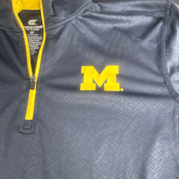 Women’s Small Michigan Wolverines Dri-Fit Quarter Zip Pull Over Shirt - Picture 2 of 7